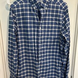 Vineyard Vines Men's On the Go Performance button down Shirt